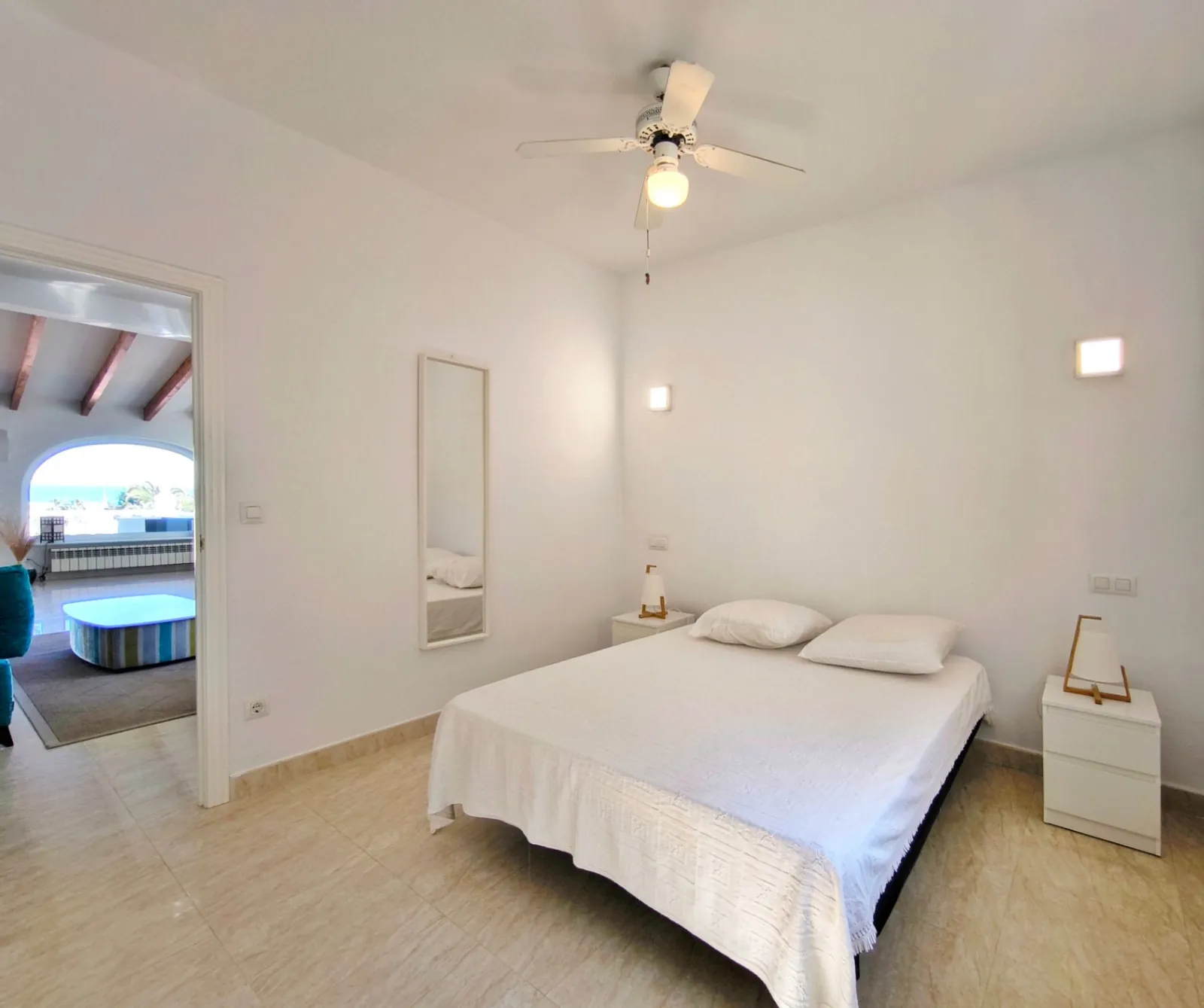 Villa met gastenappartement en uitzicht op zee in Dénia