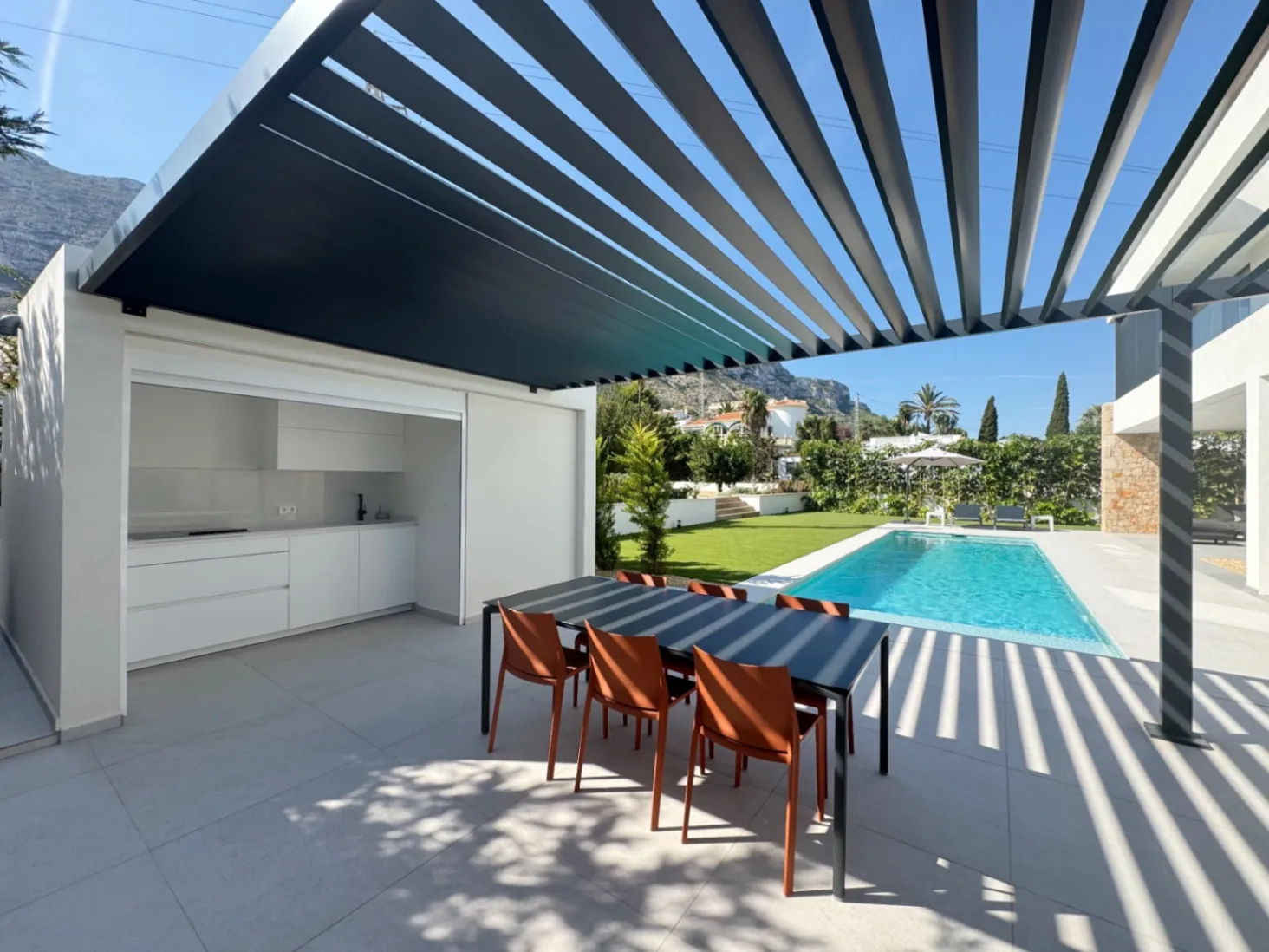 Villa met uitzicht op de Montgó, energielabel A en verwarmd zwembad - Denia