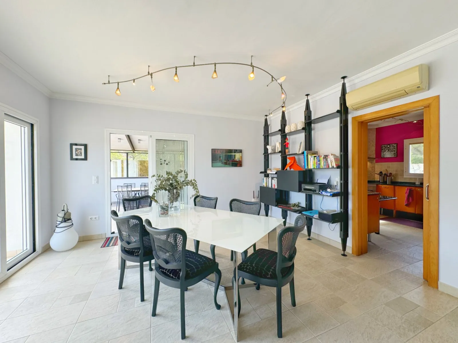 Exclusieve villa in Marquesa VI: privacy, luxe en comfort