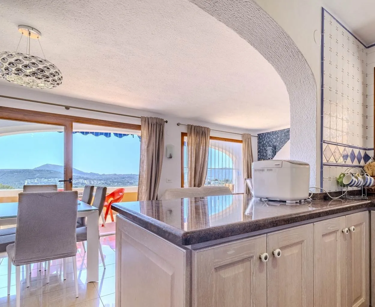VILLA MET VRIJ UITZICHT IN NOVA XÀBIA