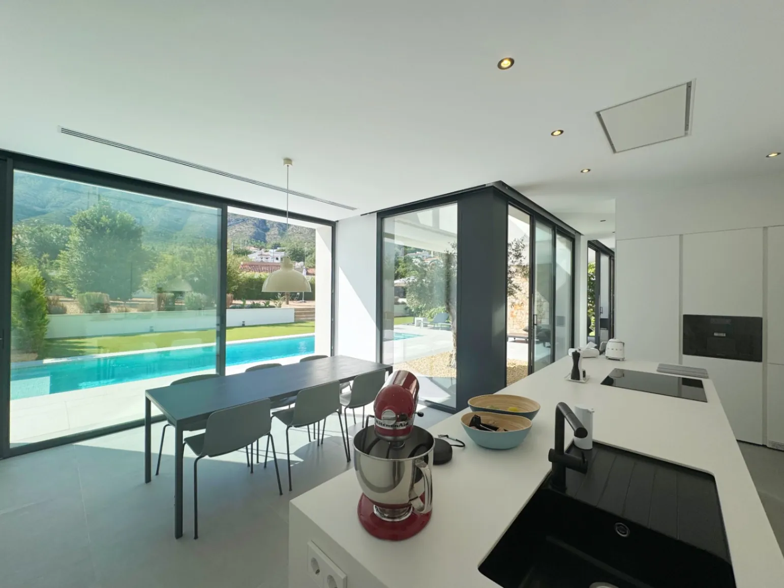 Villa met uitzicht op de Montgó, energielabel A en verwarmd zwembad - Denia