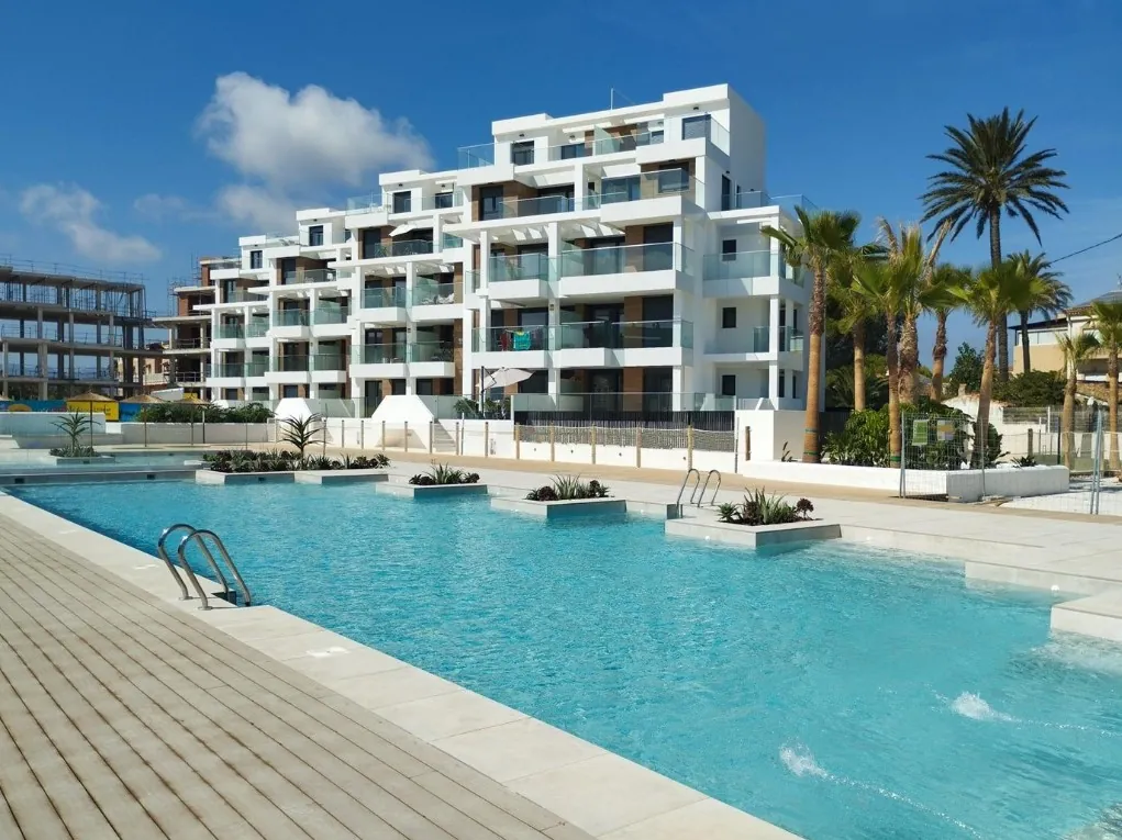 Nieuwbouw appartement aan het strand in Dénia