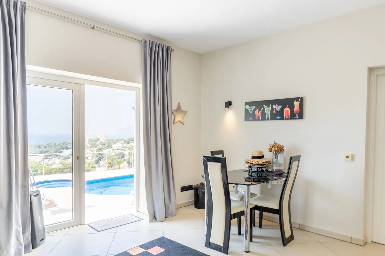 Spectaculaire villa met panoramisch uitzicht op zee in El Portet, Moraira - Slechts 1,2 km van het strand!