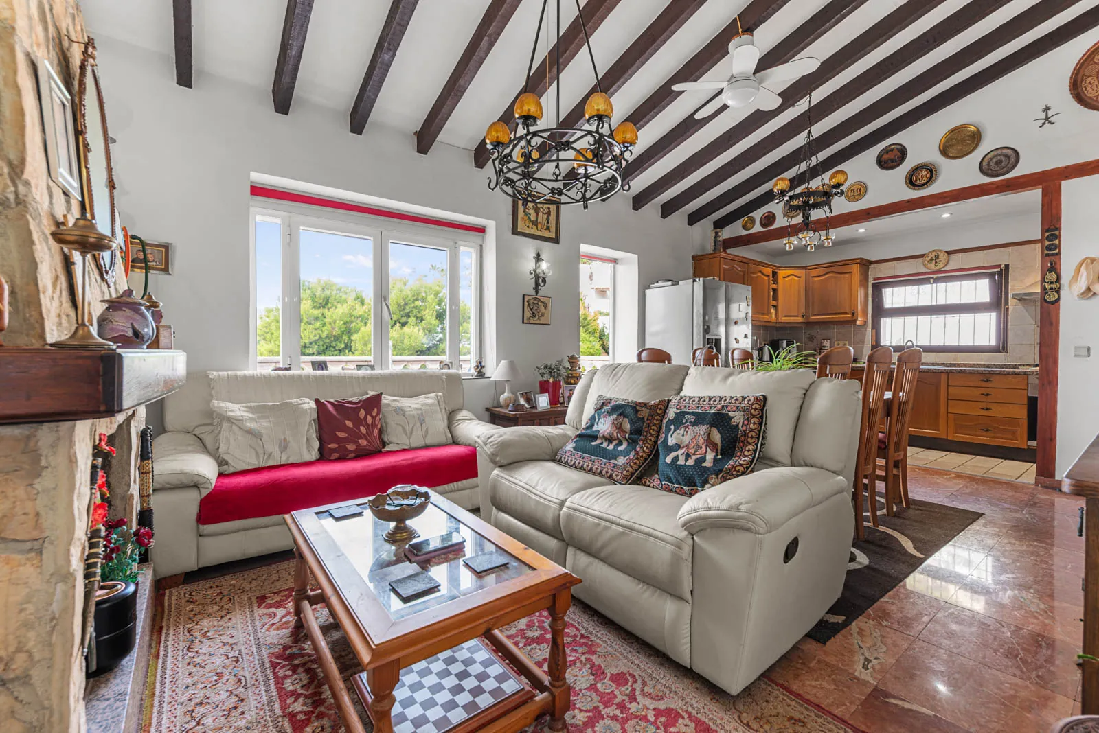 Villa te koop in Benissa, Montemar, met privézwembad.