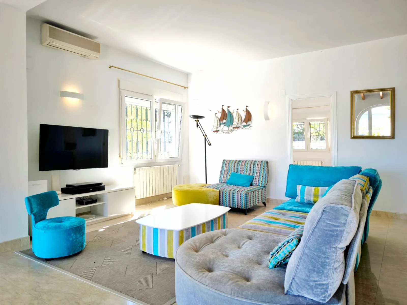 Villa met gastenappartement en uitzicht op zee in Dénia