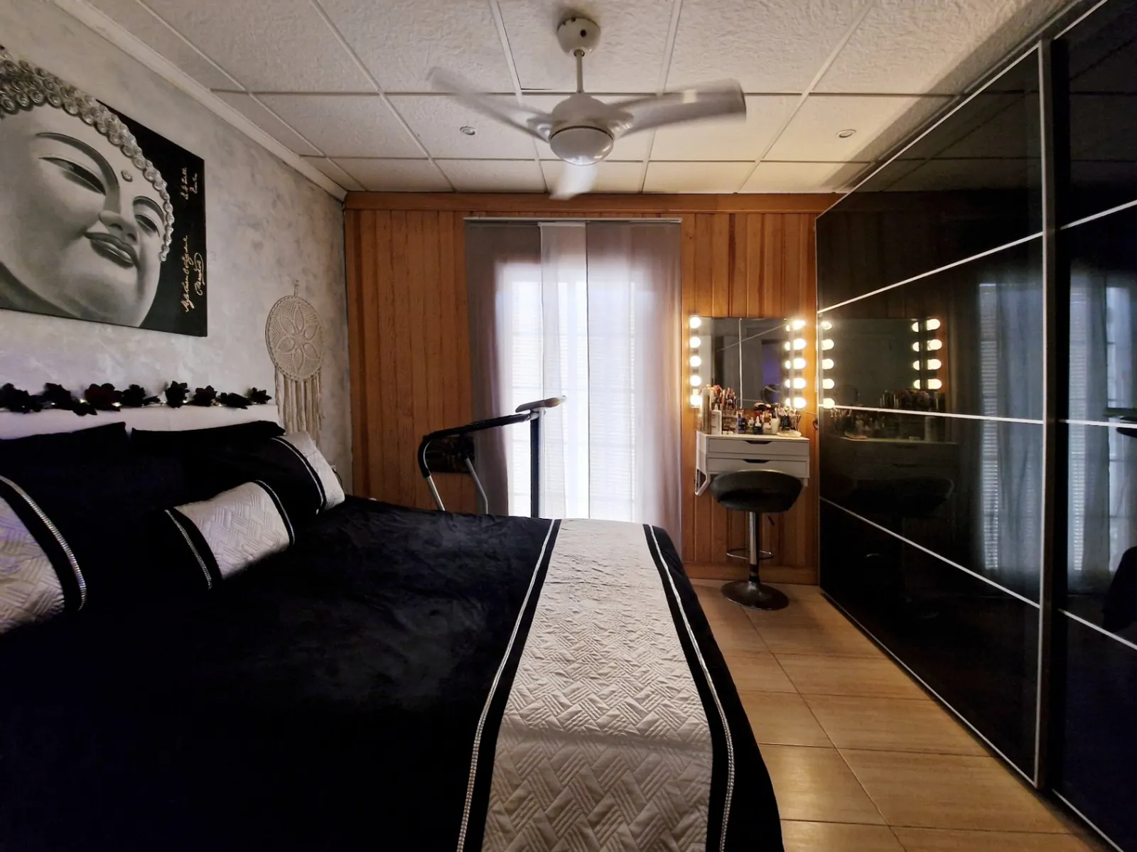 Dorpshuis met 10 kamers in het centrum van Jávea