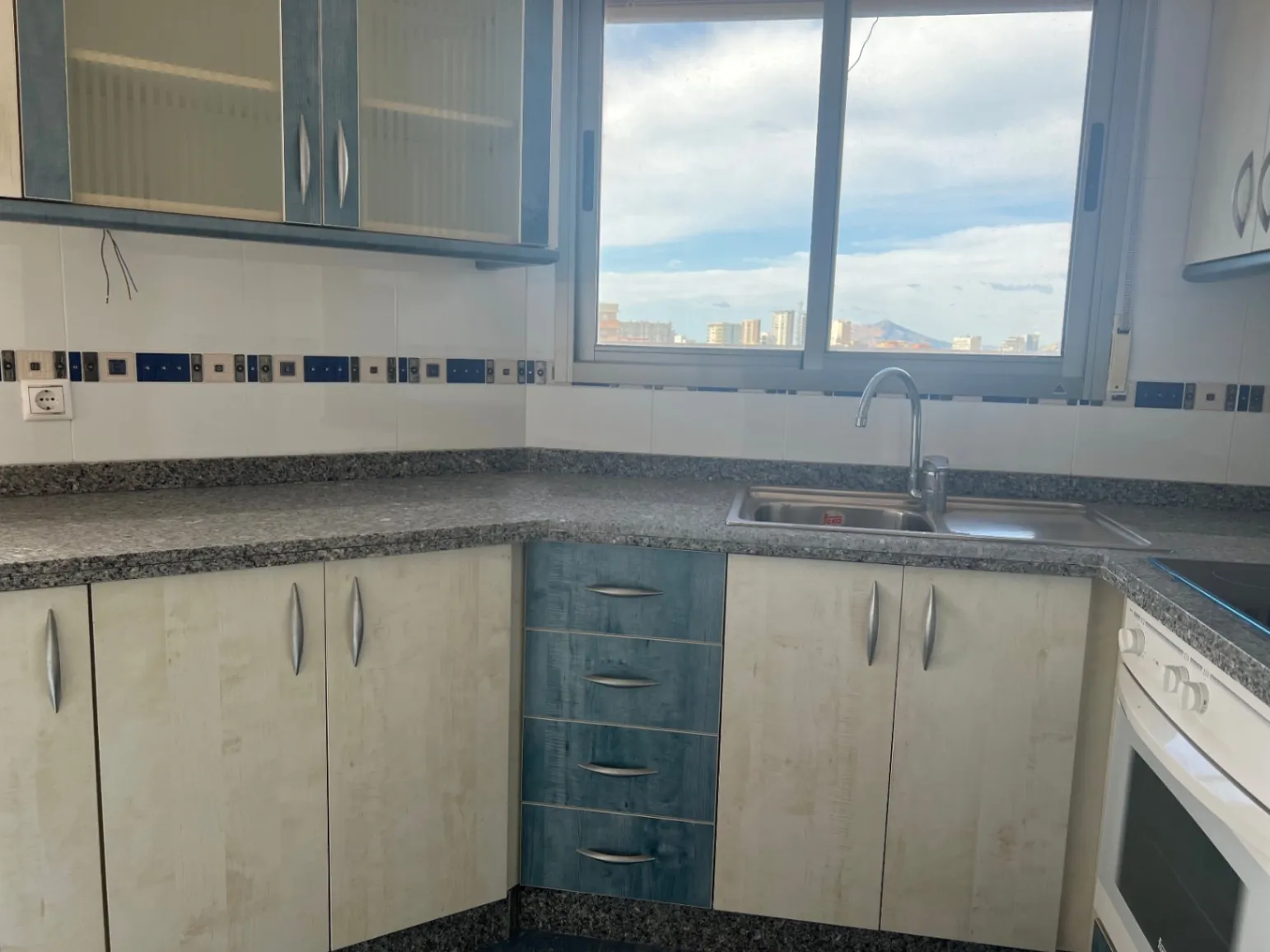 Duplex penthouse met zeezicht te koop in Playa De La Fossa, Calpe