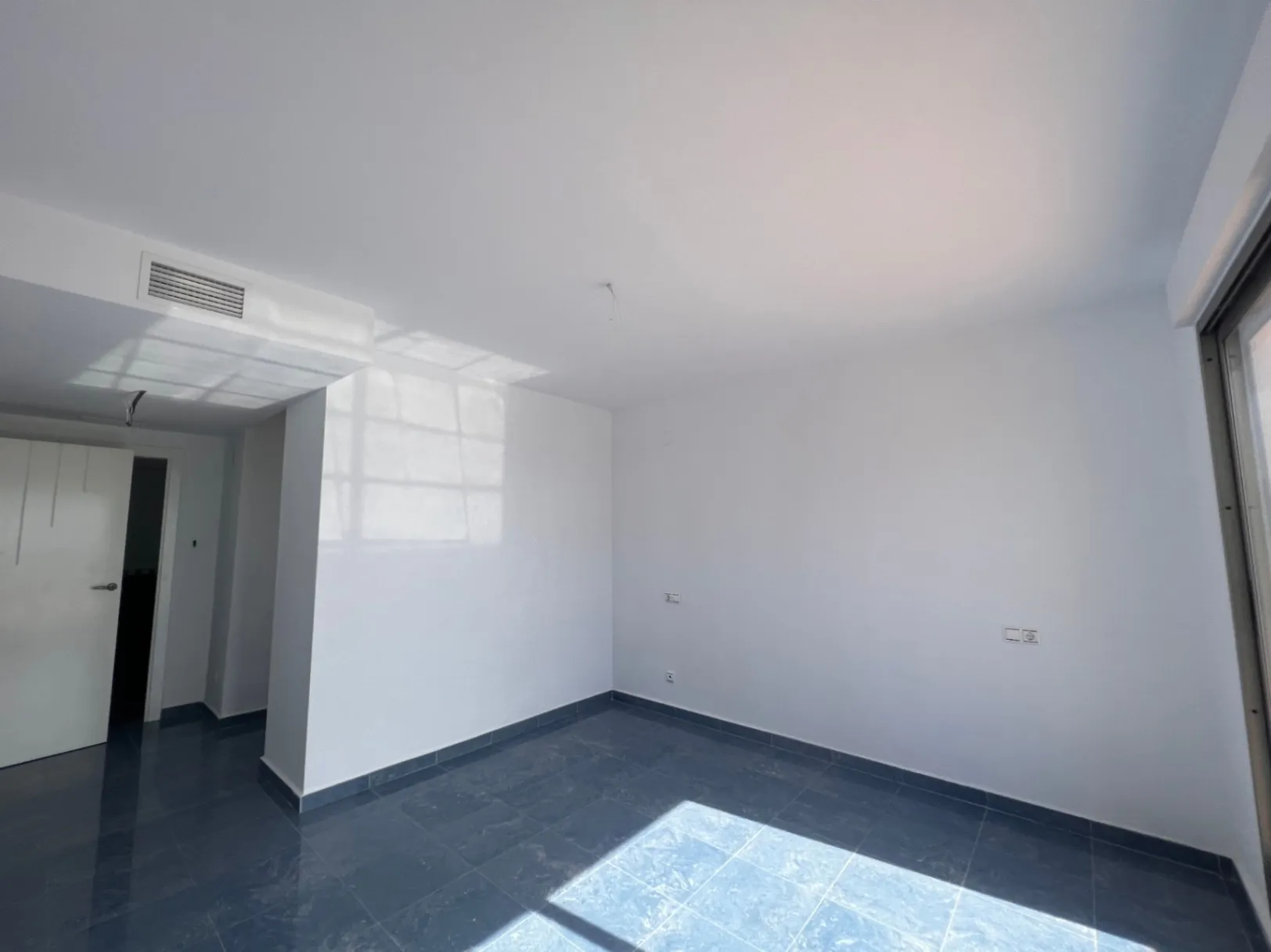 Duplex penthouse met zeezicht te koop in Playa De La Fossa, Calpe