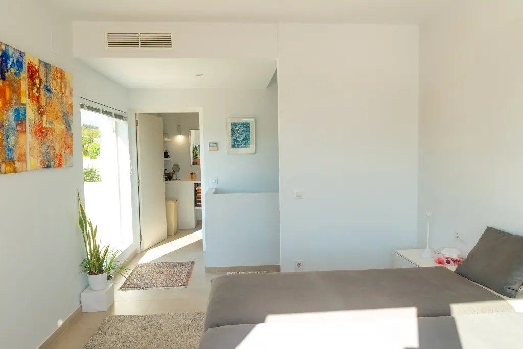 Moderne villa met zeezicht te koop in Gran Sol, Benissa