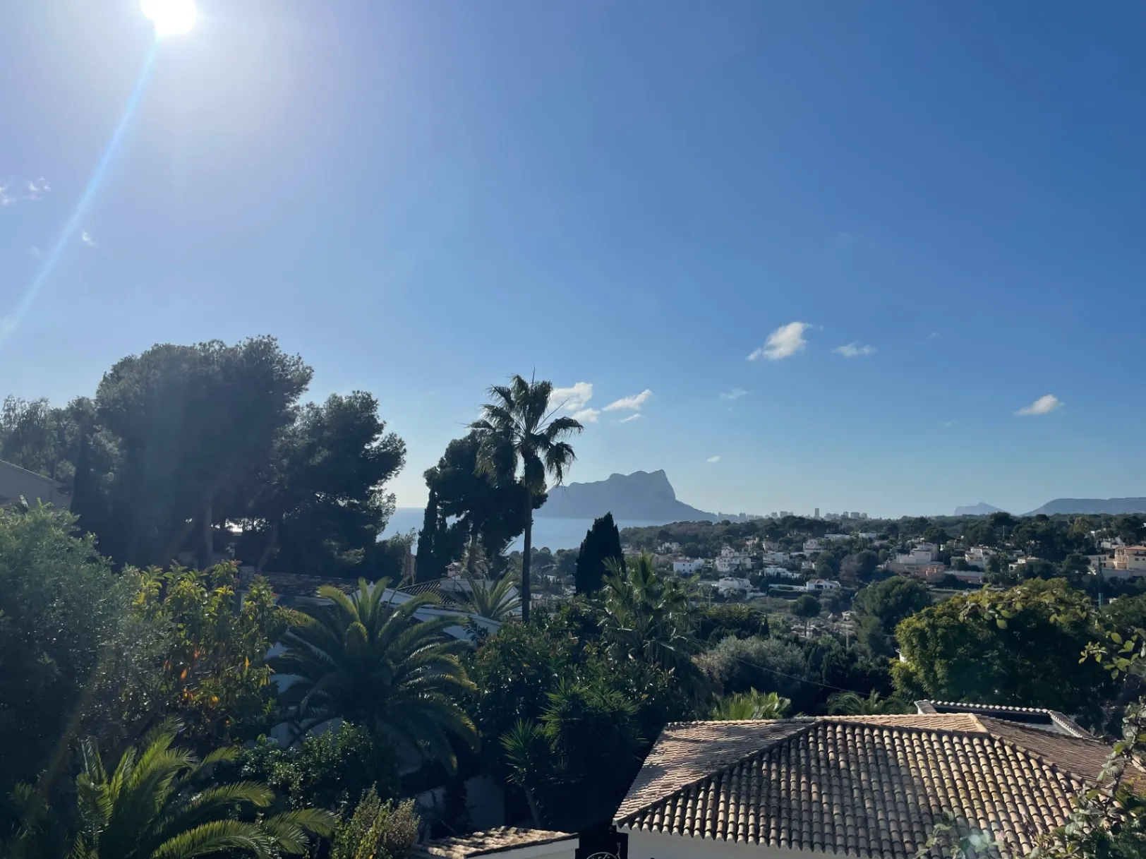 Gelijkvloerse villa te koop met prachtig zeezicht kortbij voorzieningen in San Jaime, Benissa