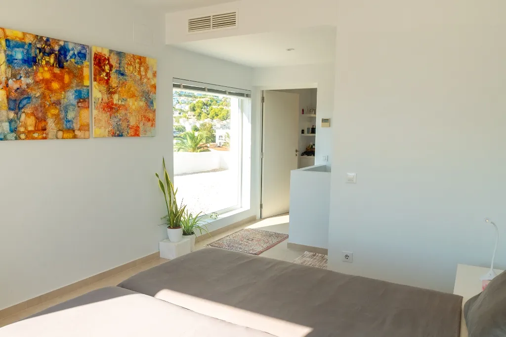 Moderne villa met zeezicht te koop in Gran Sol, Benissa