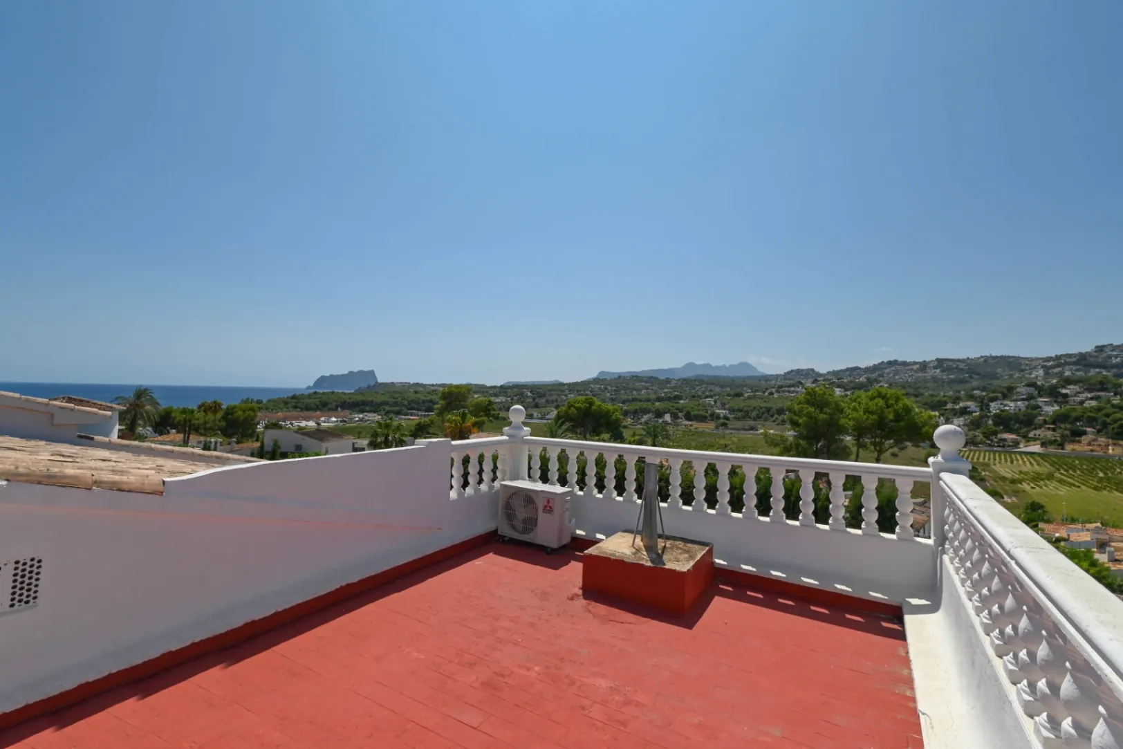 Traditioneel Spaanse villa te koop in Costera Del Mar, Moraira