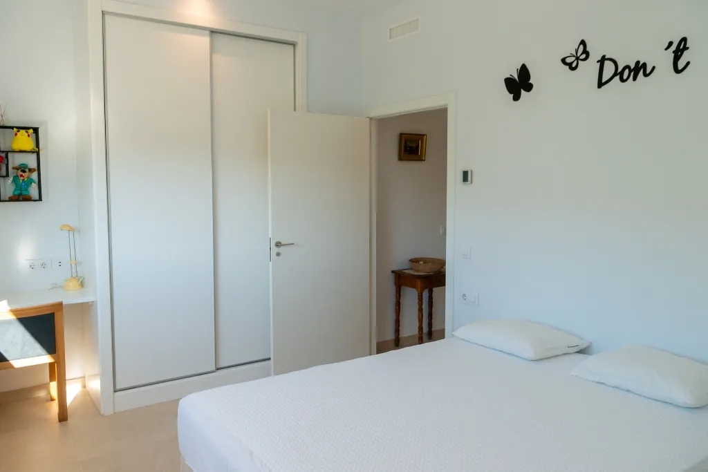 Moderne villa met zeezicht te koop in Gran Sol, Benissa