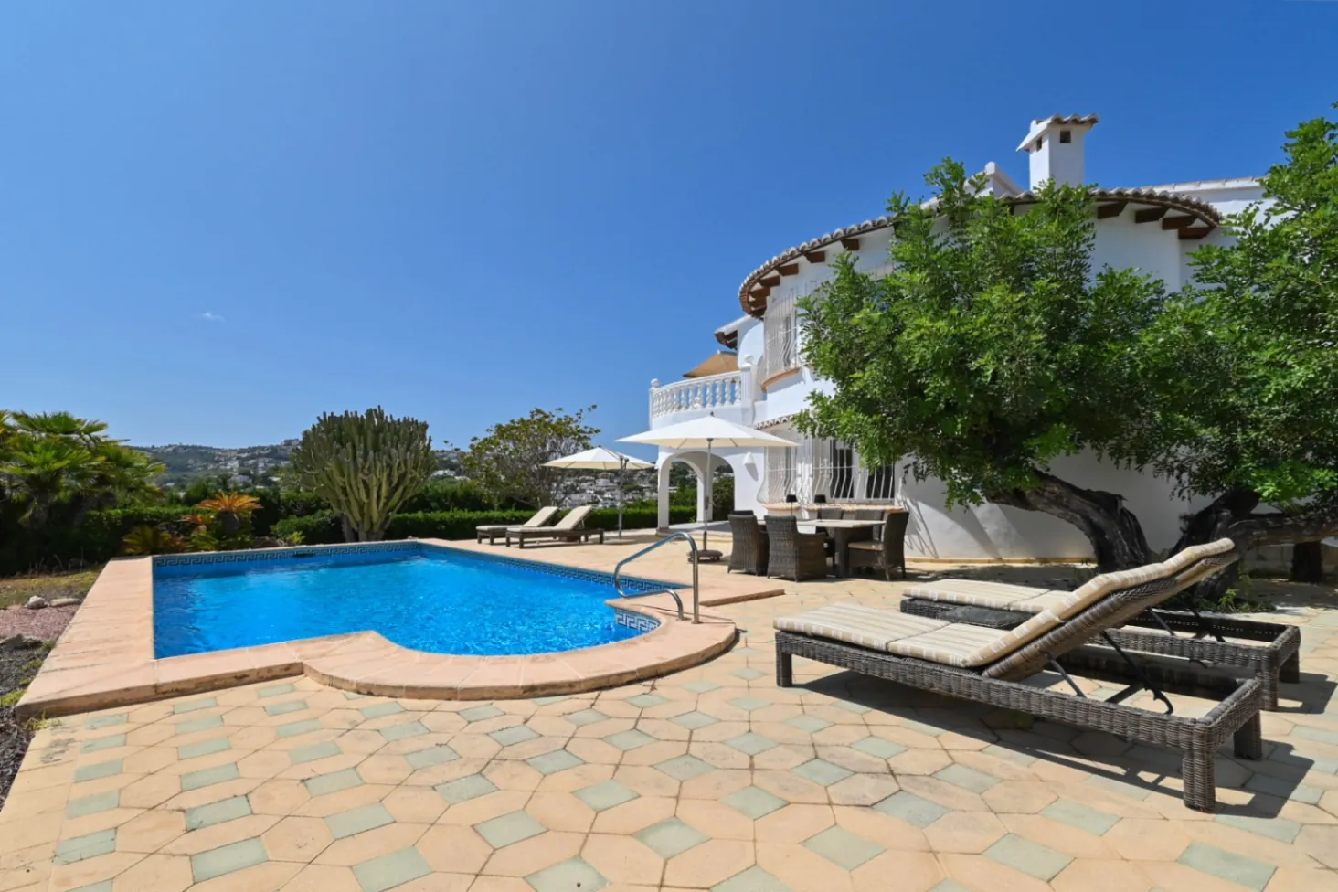 Traditioneel Spaanse villa te koop in Costera Del Mar, Moraira
