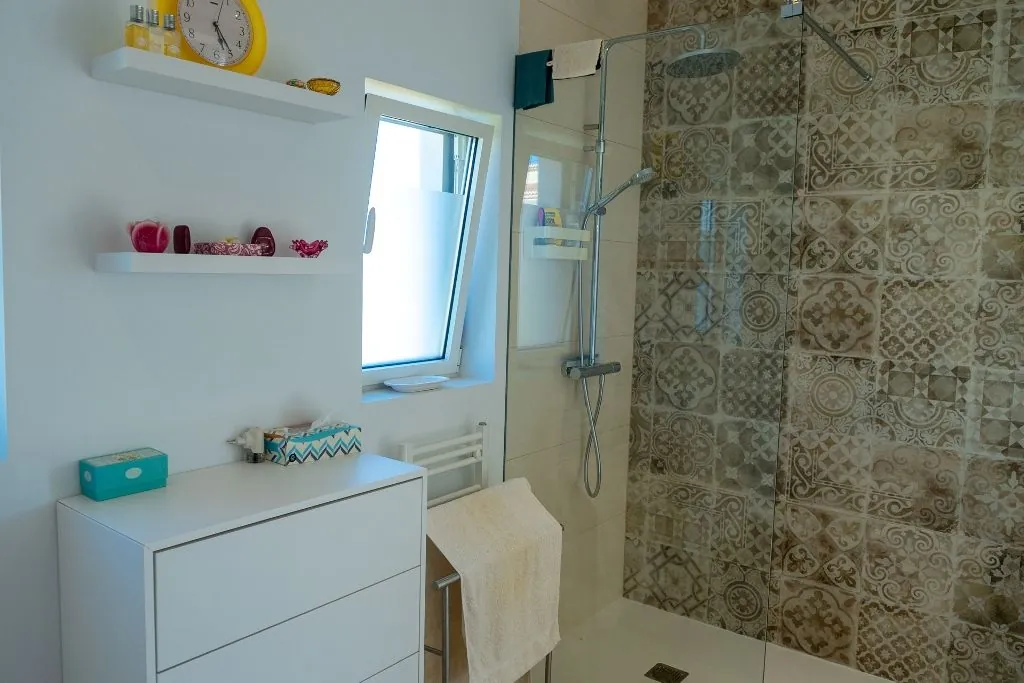 Moderne villa met zeezicht te koop in Gran Sol, Benissa