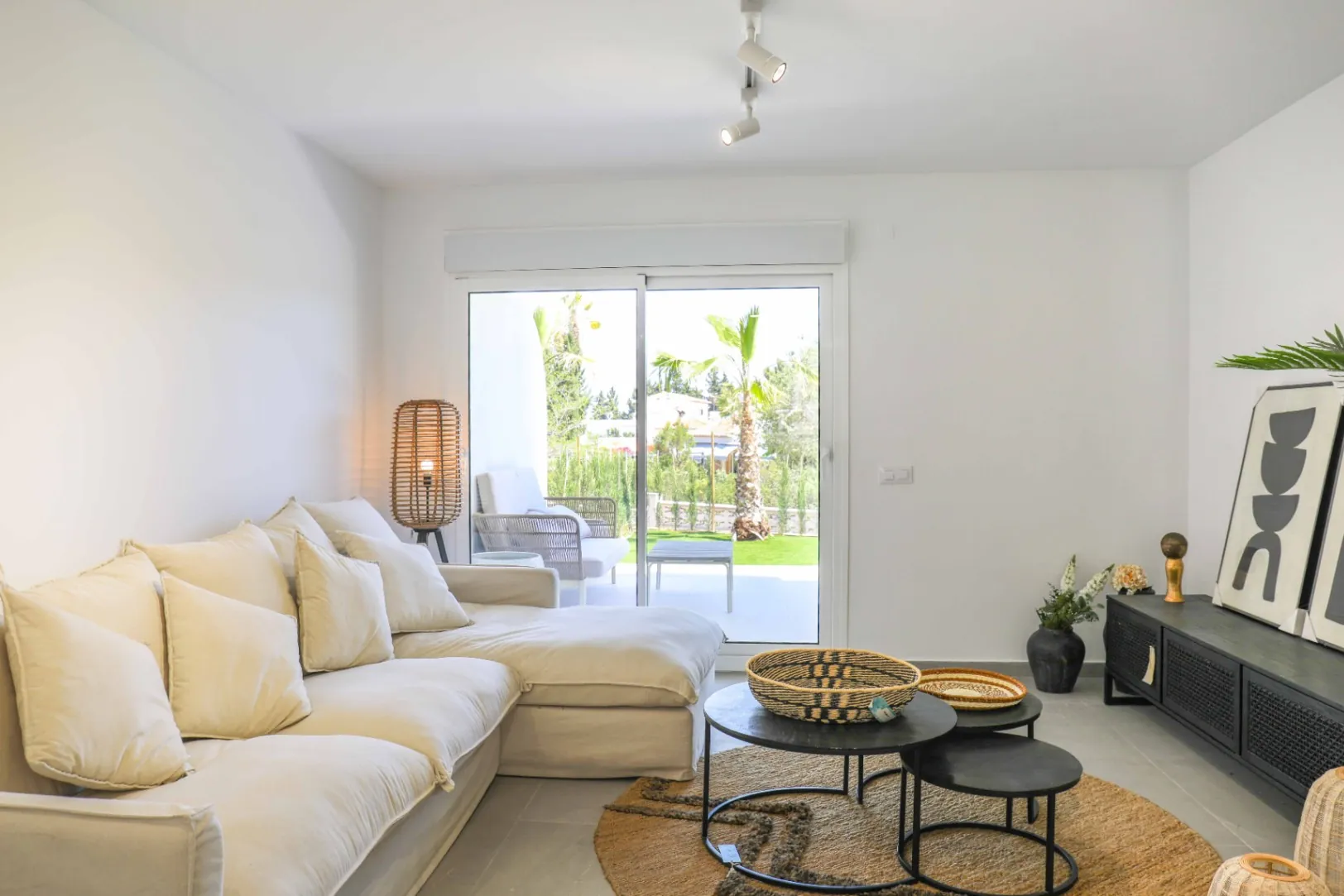 Compleet gerenoveerde appartementen te koop in El Montgó, Denia
