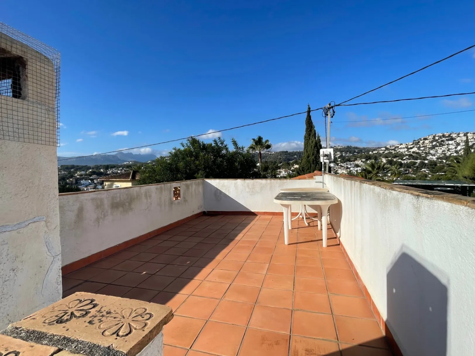 Gelijkvloerse villa te koop met prachtig zeezicht kortbij voorzieningen in San Jaime, Benissa
