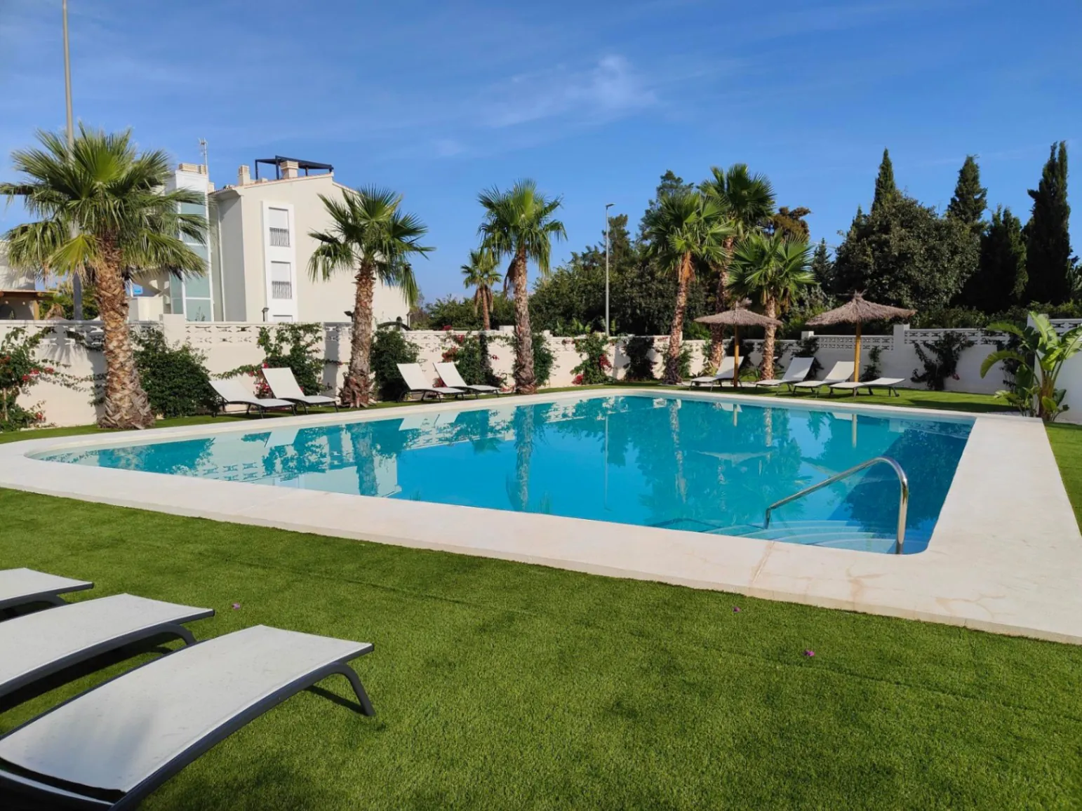 Compleet gerenoveerde appartementen te koop in El Montgó, Denia