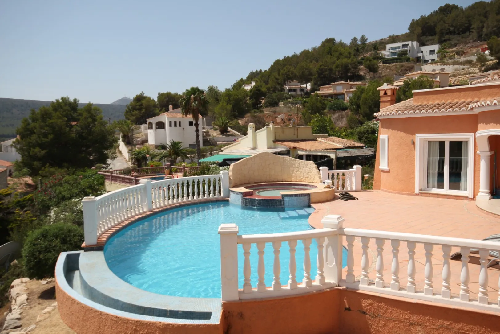Traditionele Spaanse villa met zeezicht te koop in Sol de L'Est, Javea