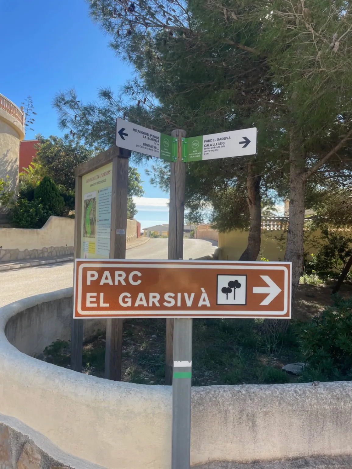Nieuwbouwvilla te koop met panoramisch uitzicht op zee en de Peñon d'Ifach in Cumbre Del Sol, Benitachell