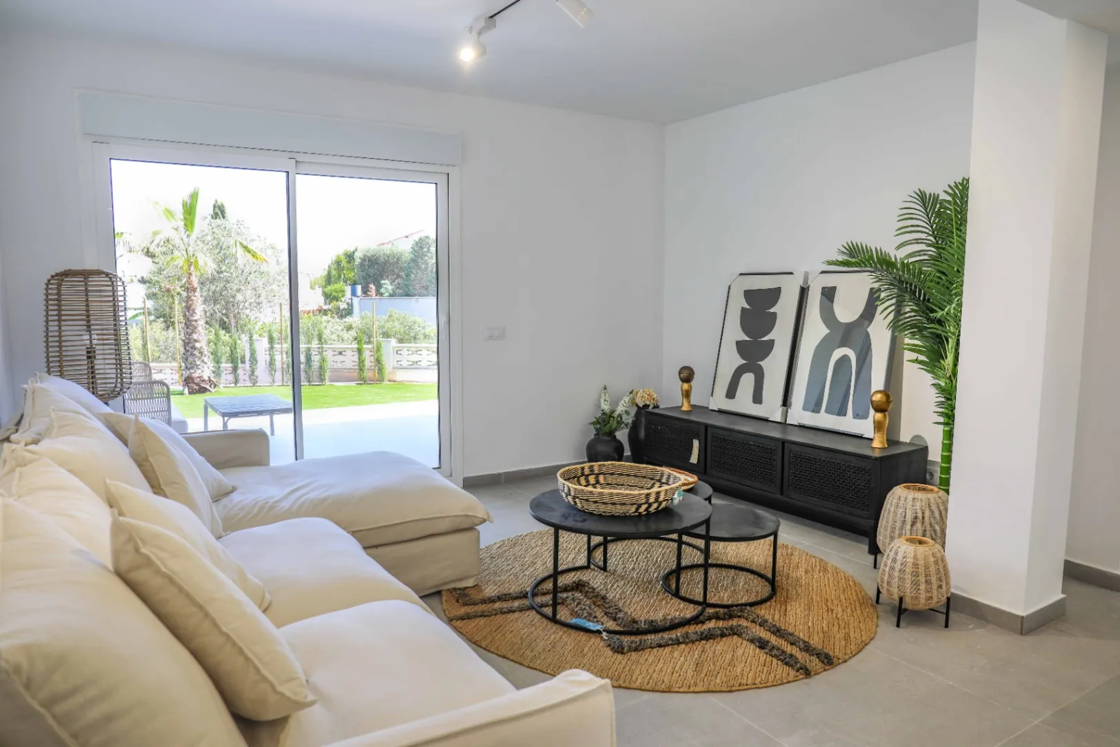 Compleet gerenoveerde appartementen te koop in El Montgó, Denia