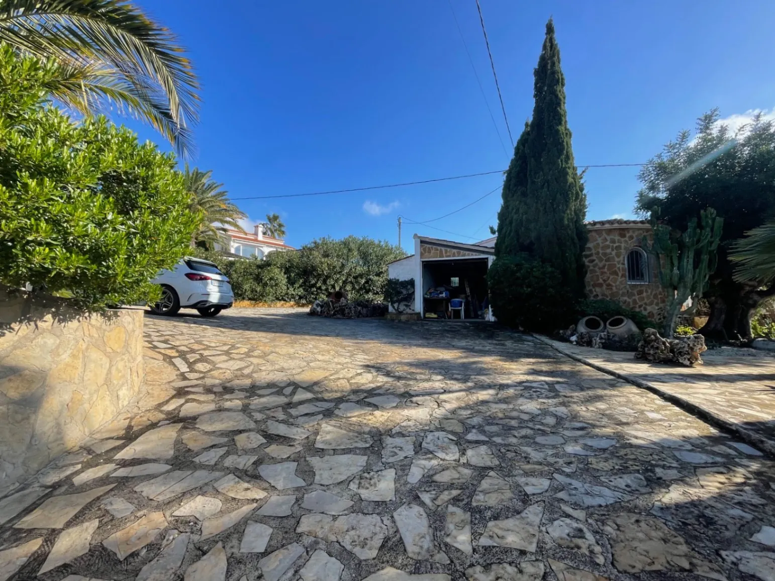 Gelijkvloerse villa te koop met prachtig zeezicht kortbij voorzieningen in San Jaime, Benissa