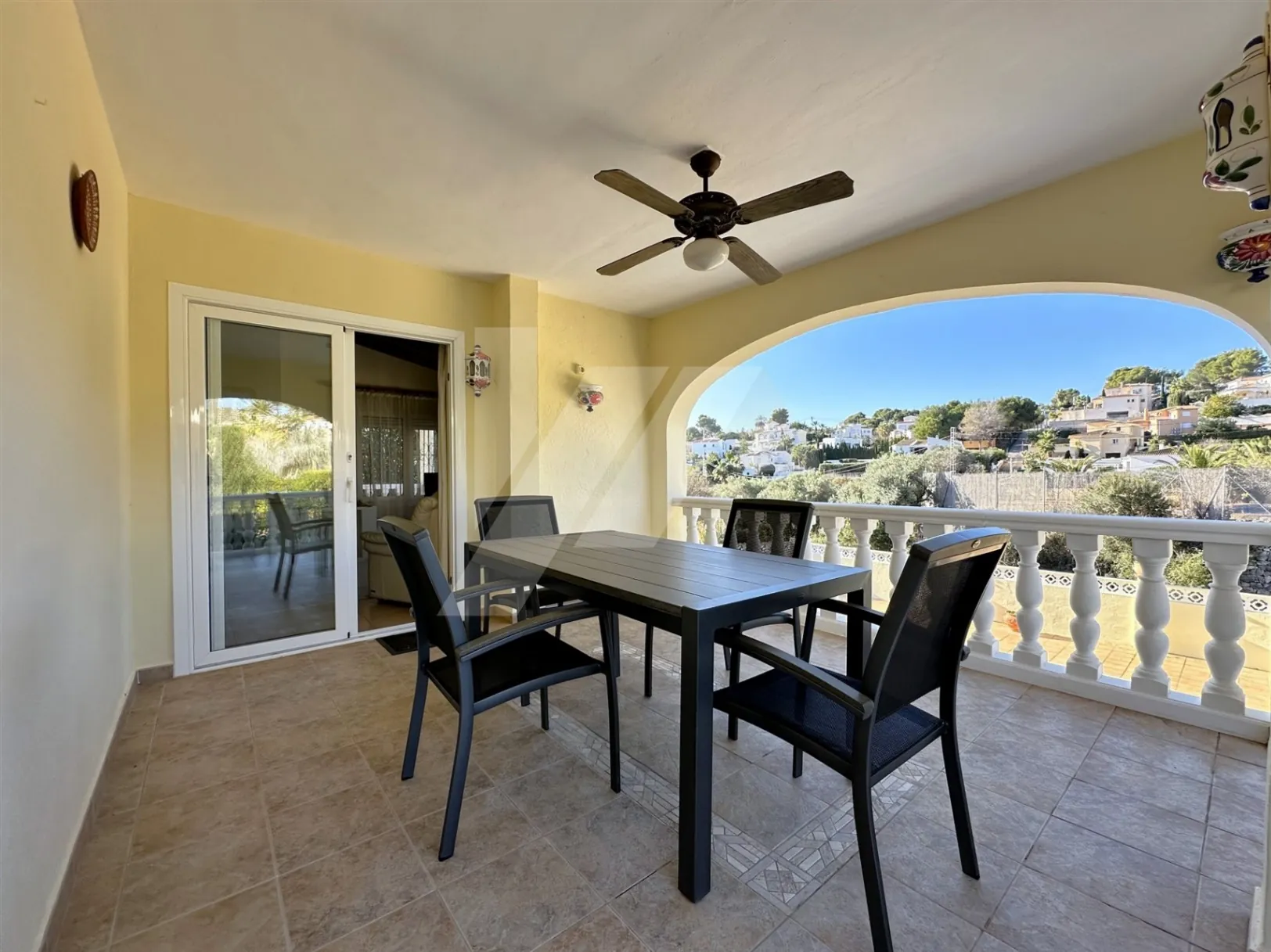 Villa te koop in Benissa, op loopafstand van het strand van Baladrar.