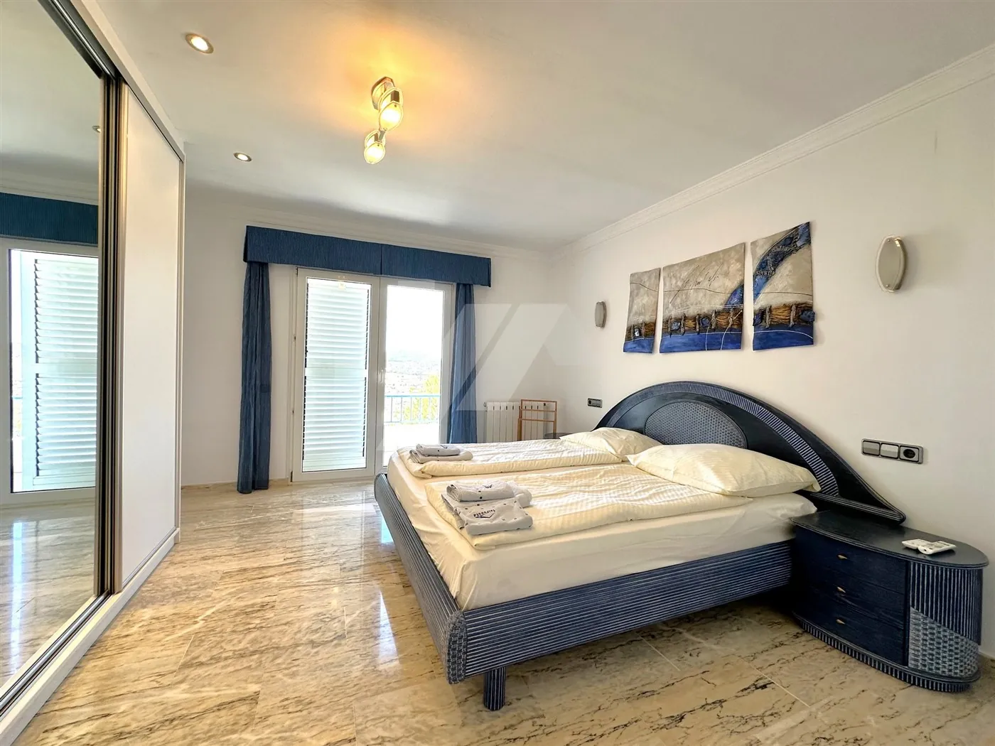 Uitzonderlijke villa te koop met uitzicht op zee in Moraira.