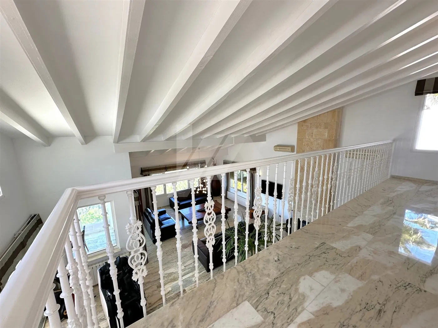 Uitzonderlijke villa te koop met uitzicht op zee in Moraira.