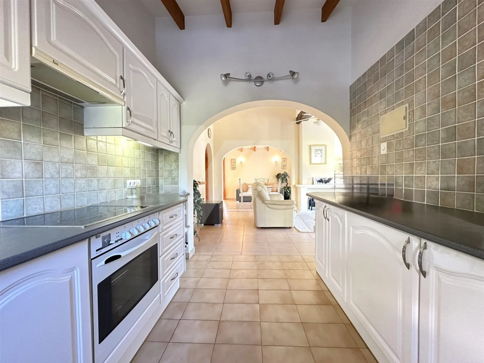 Villa te koop in Benissa, op loopafstand van het strand van Baladrar.