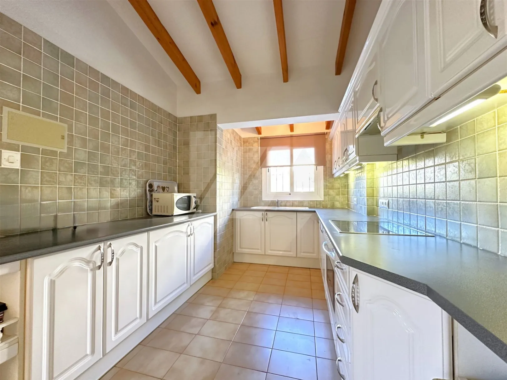 Villa te koop in Benissa, op loopafstand van het strand van Baladrar.