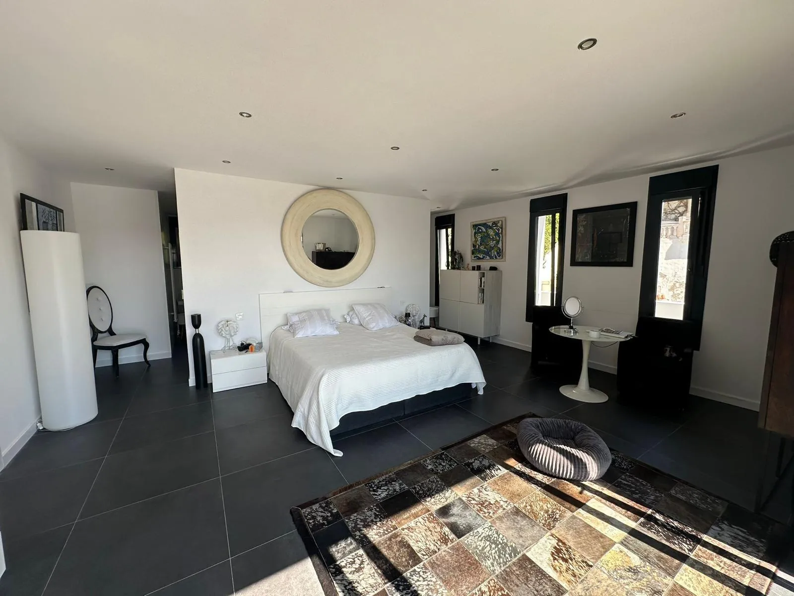Moderne, recent gebouwde villa met uitzicht op zee te koop in Benimeit, Moraira