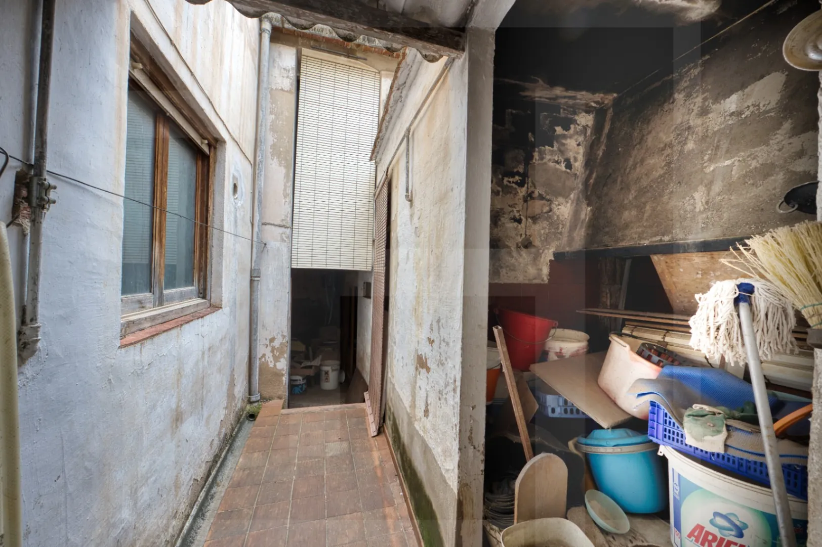 Gelegenheid voor renovatie: tussenwoning in Benissa