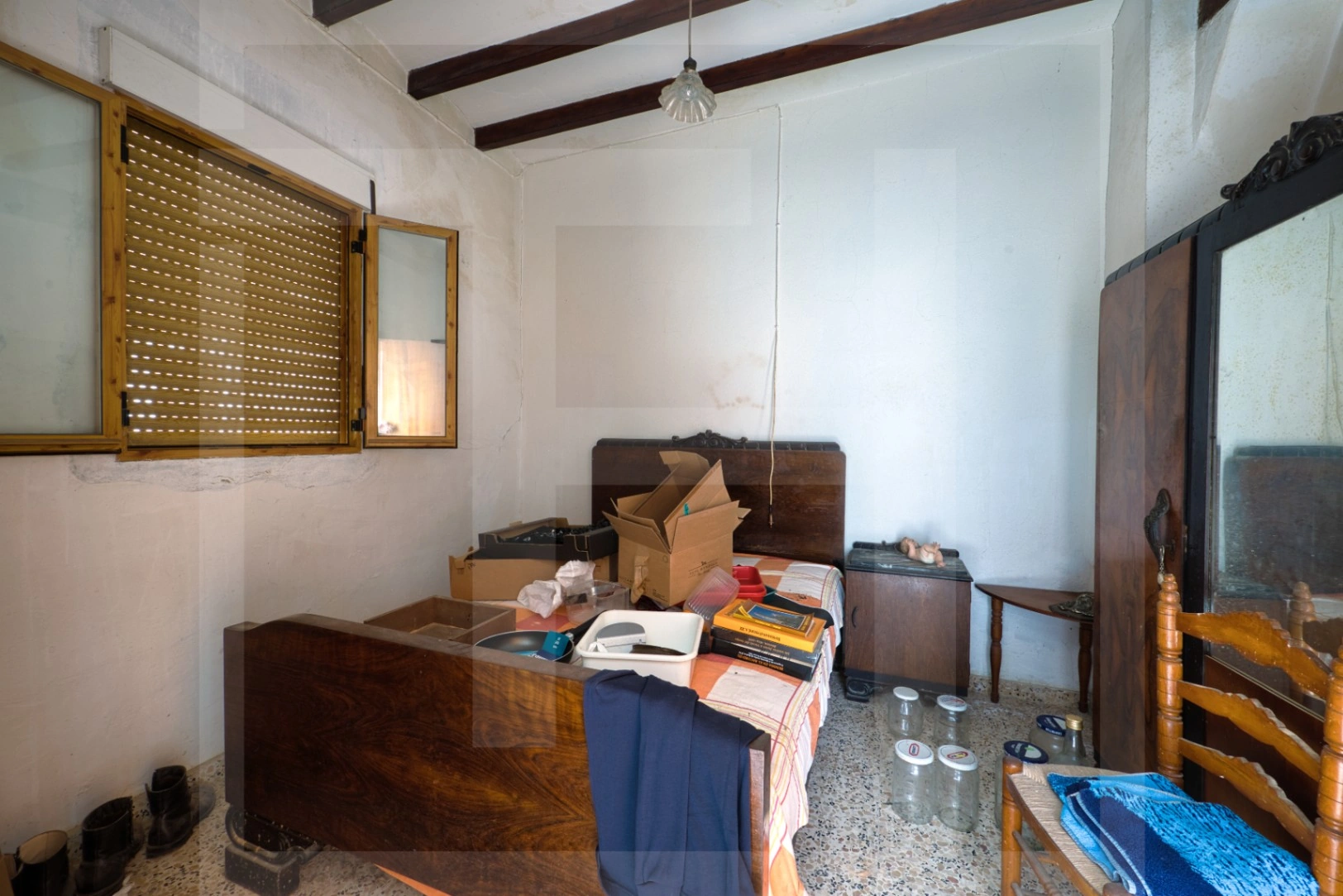 Gelegenheid voor renovatie: tussenwoning in Benissa