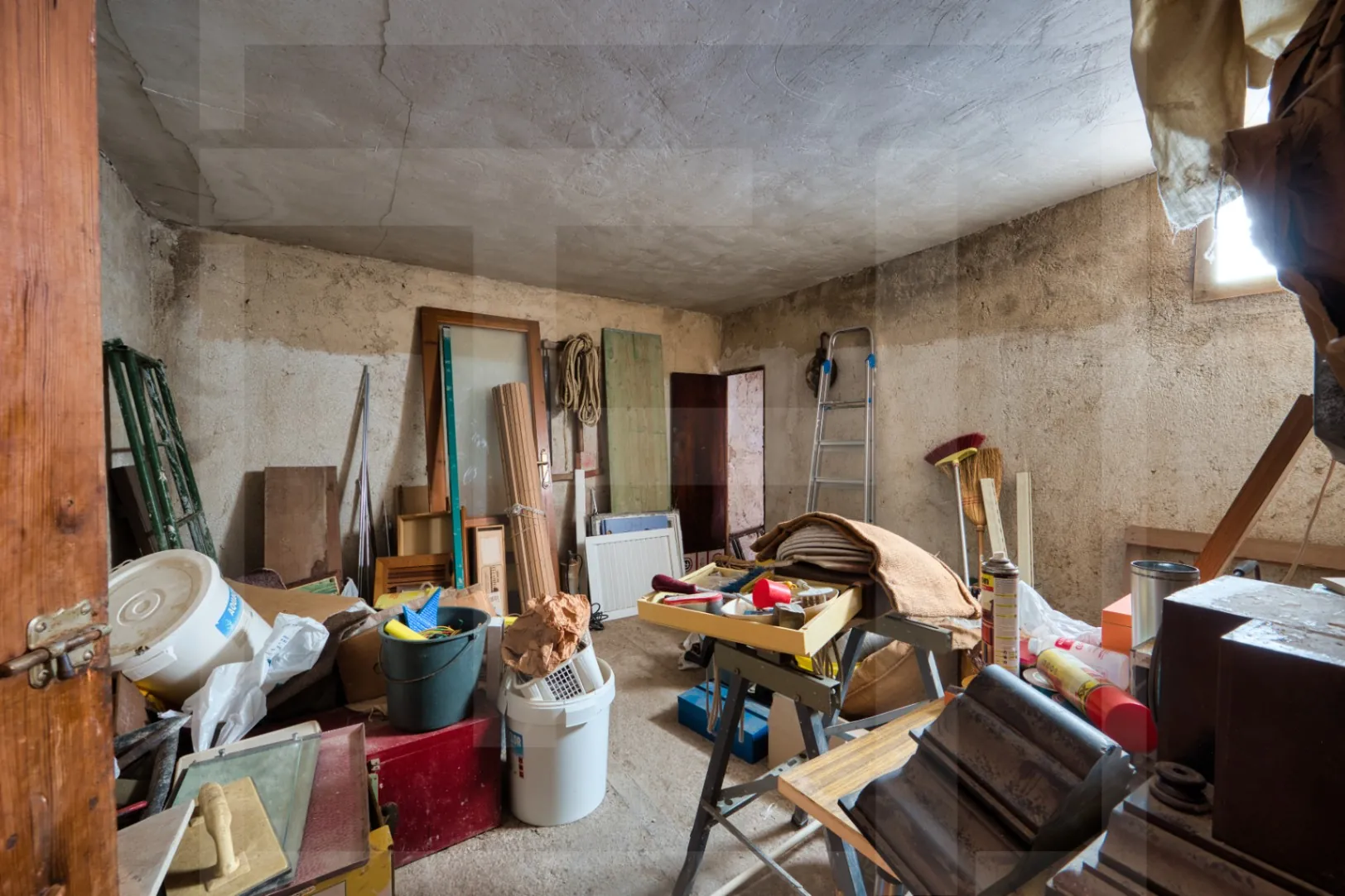 Gelegenheid voor renovatie: tussenwoning in Benissa