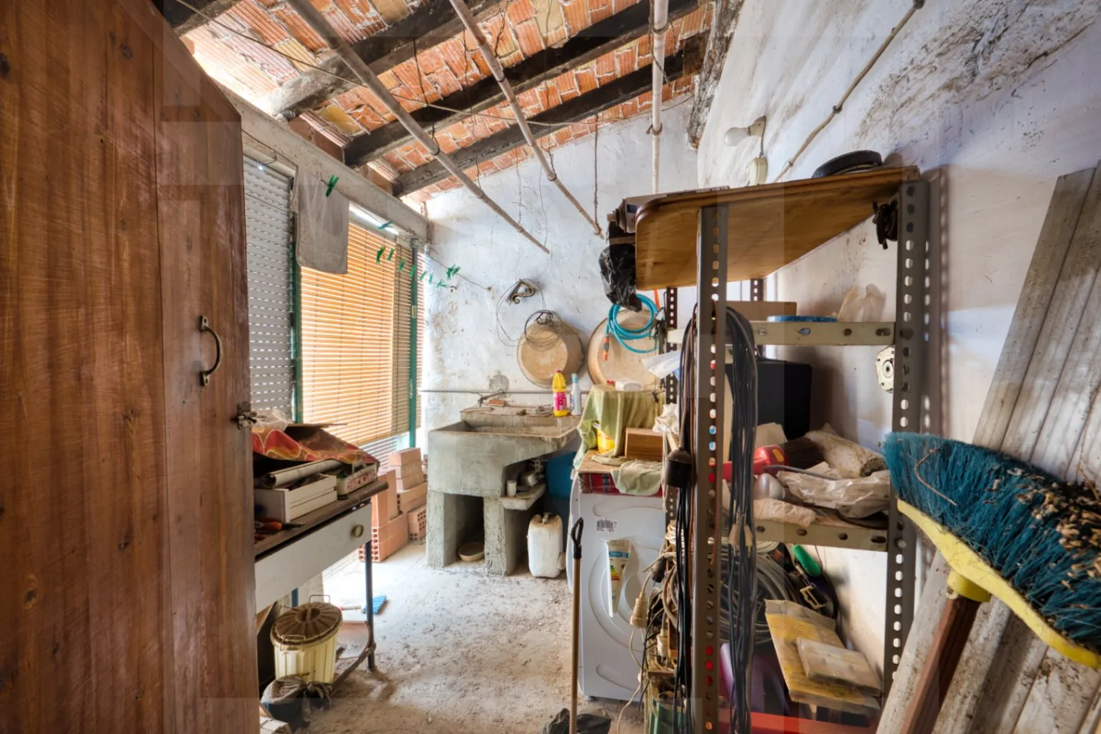 Gelegenheid voor renovatie: tussenwoning in Benissa