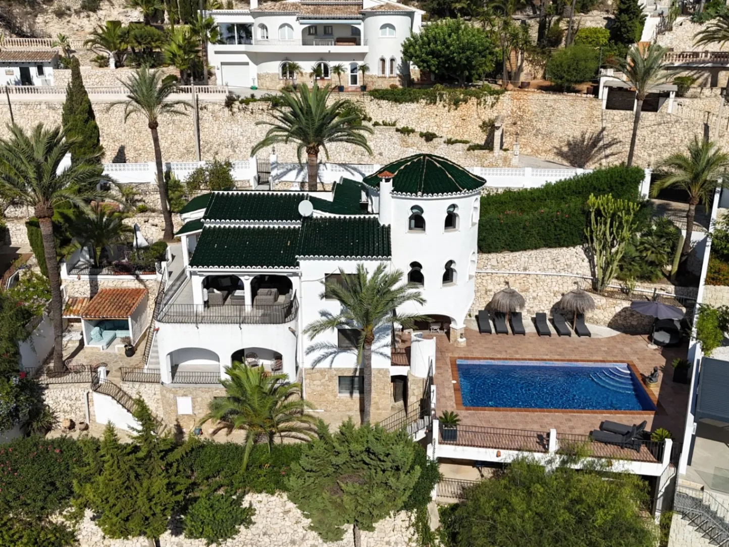 Villa met panoramisch zeezicht te koop in Benimeit, Moraira