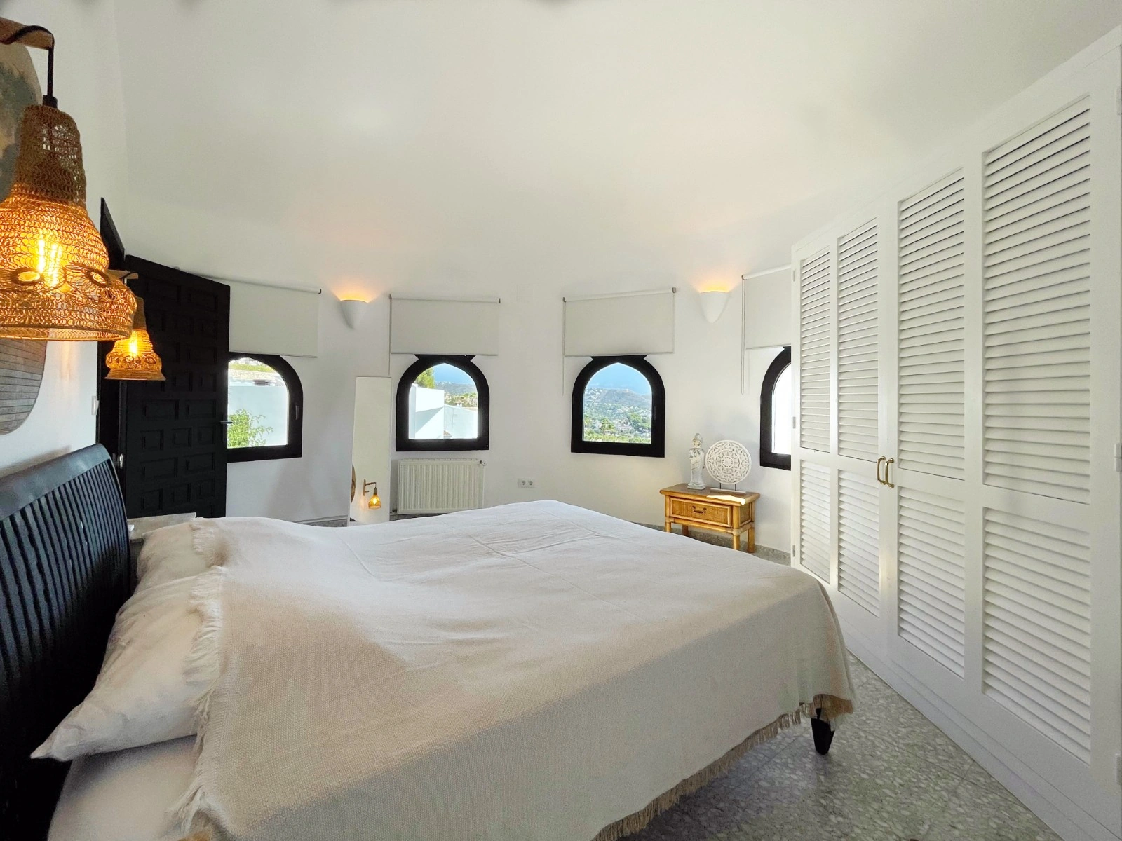 Villa met panoramisch zeezicht te koop in Benimeit, Moraira