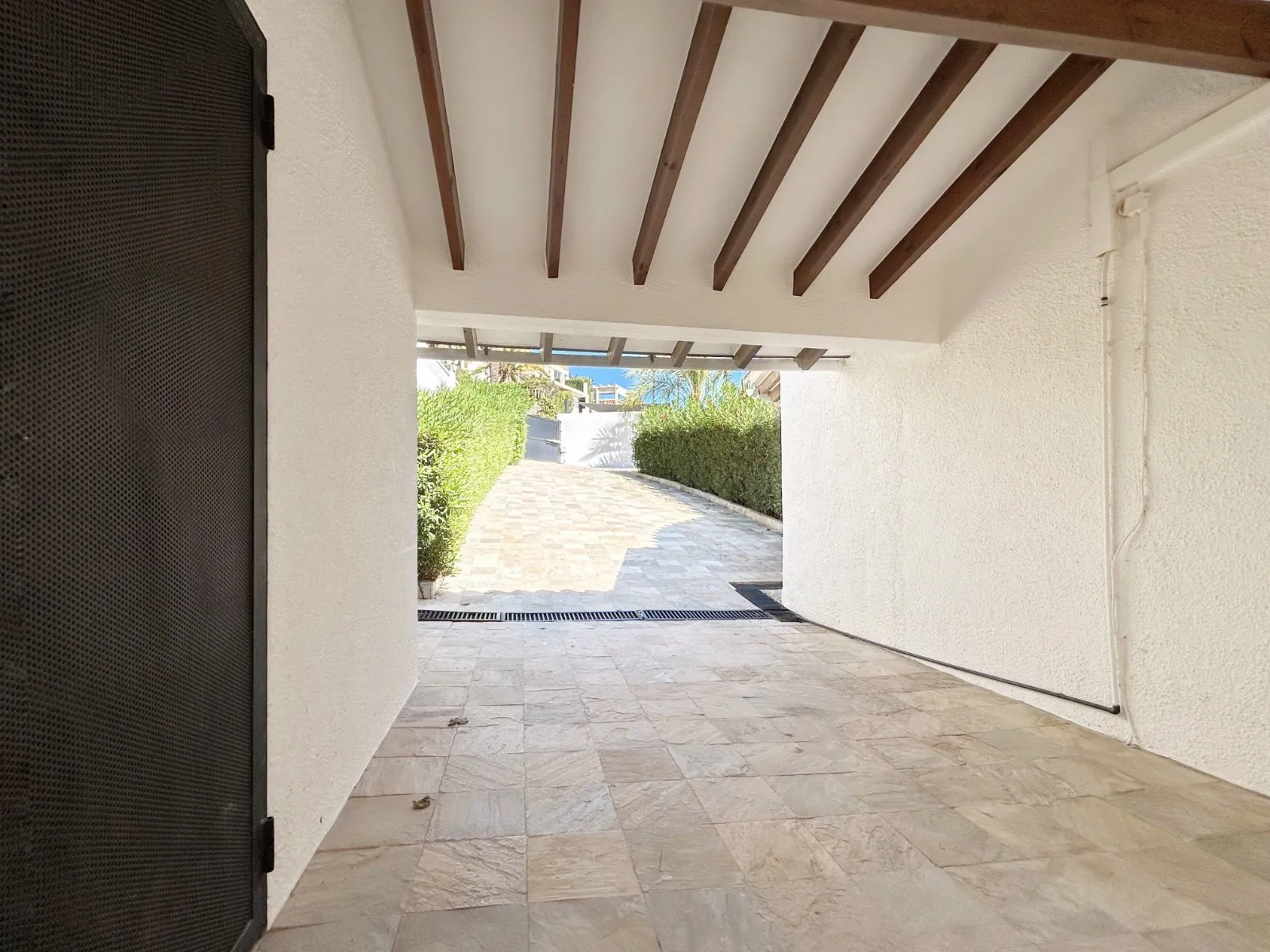 Villa met panoramisch zeezicht te koop in Benimeit, Moraira