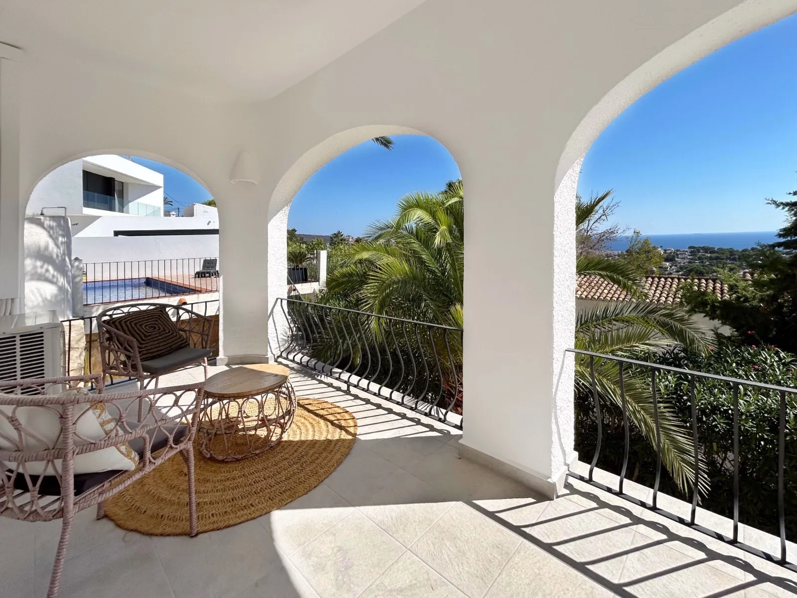 Villa met panoramisch zeezicht te koop in Benimeit, Moraira