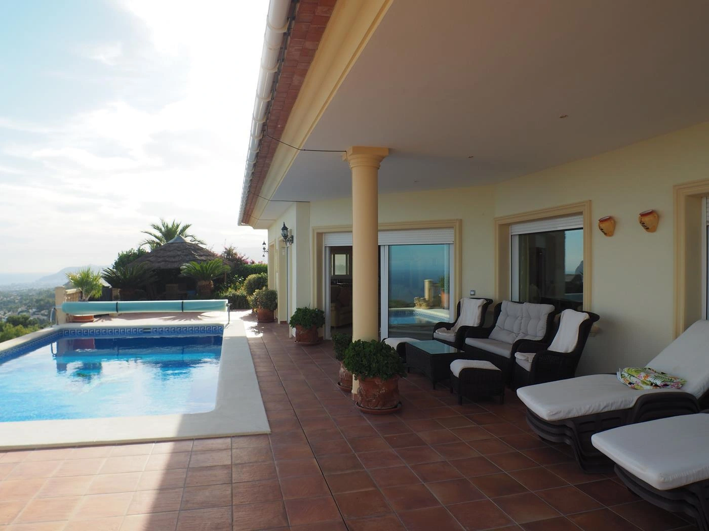 Luxe villa in klassieke stijl in Moraira met Zeesicht