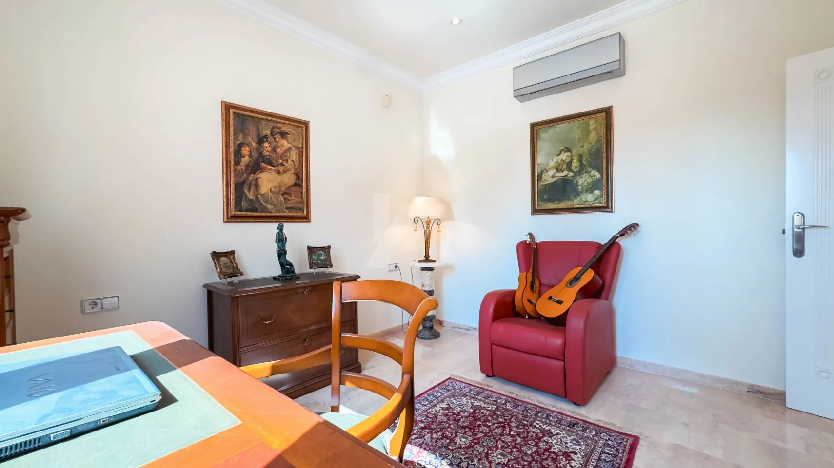 Luxe villa te koop in Moraira met zeezicht.
