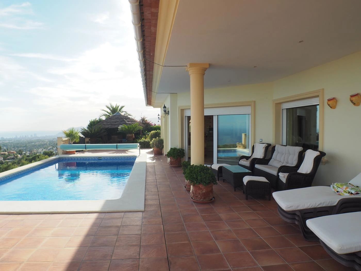 Luxe villa in klassieke stijl in Moraira met Zeesicht