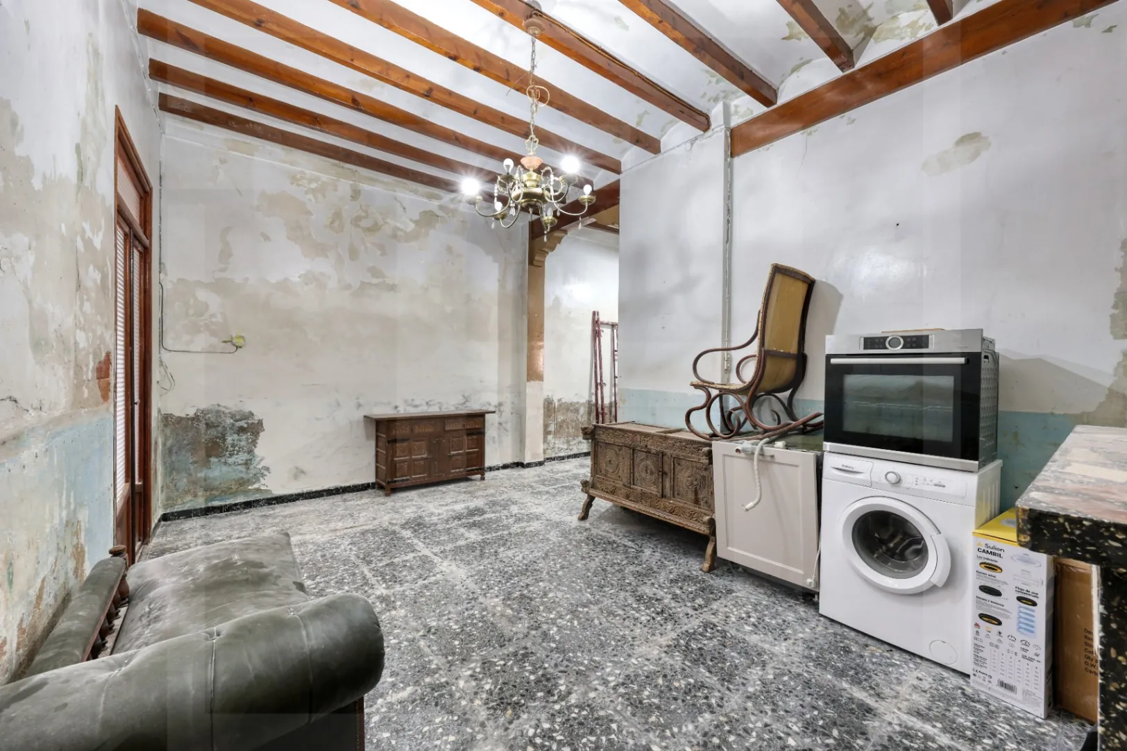 Renovatieproject - Traditionele Casa de Pueblo met goedgekeurde vergunning en dakterras