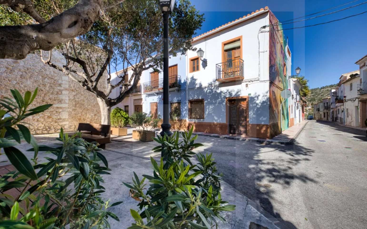Renovatieproject - Traditionele Casa de Pueblo met goedgekeurde vergunning en dakterras