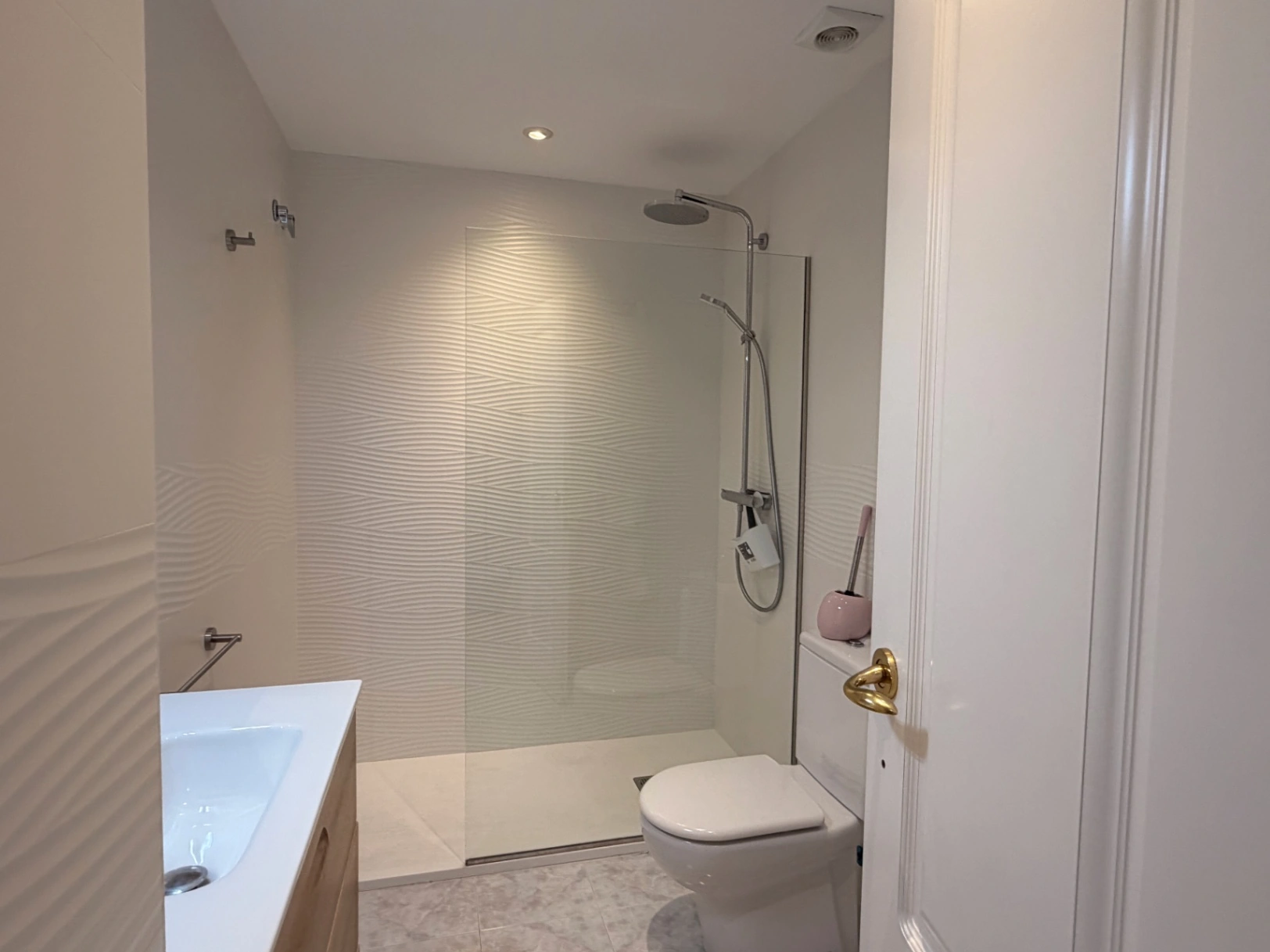Eerste lijn appartement met zeezicht te koop in Platgetes, Moraira