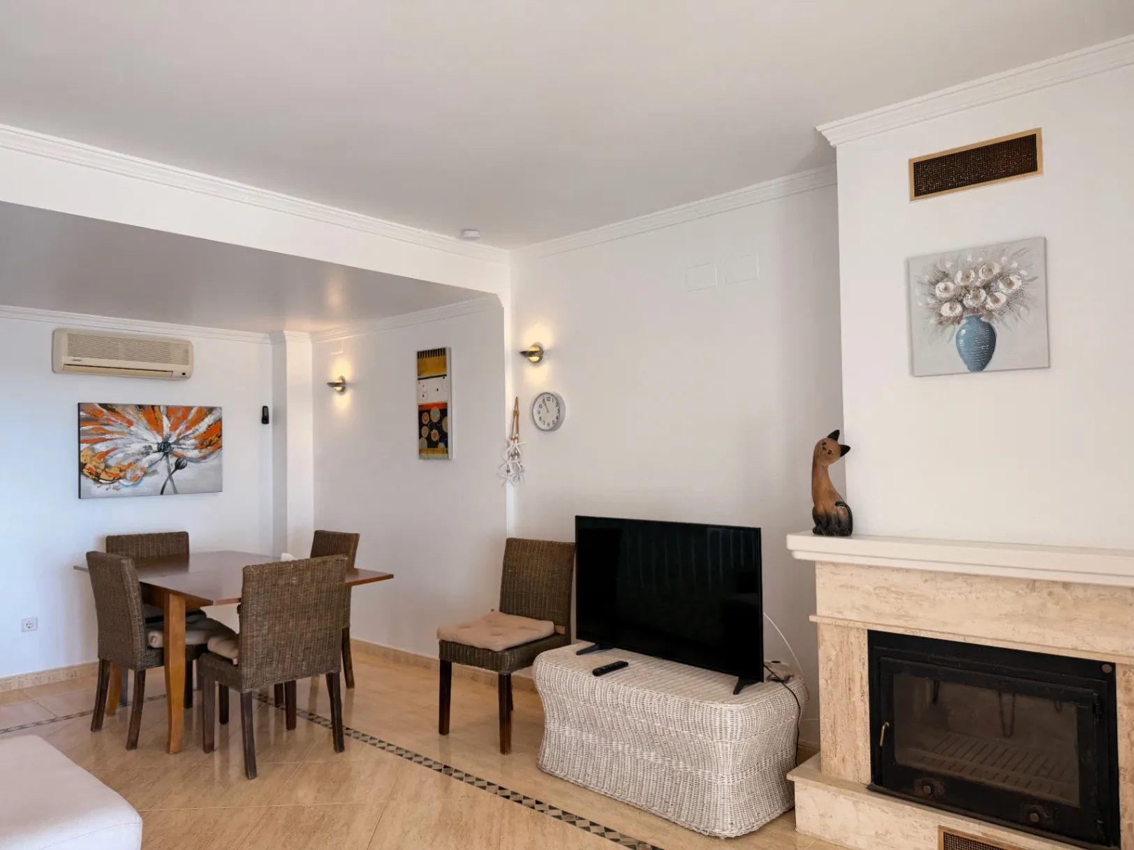 Eerste lijn appartement met zeezicht te koop in Platgetes, Moraira