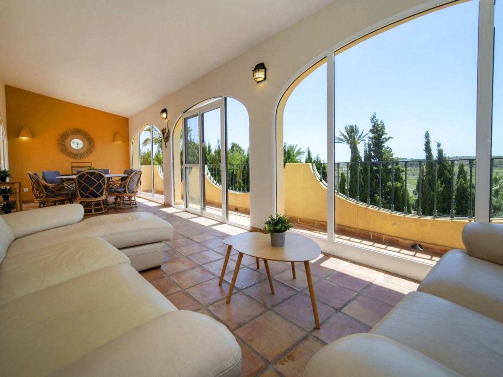 Luxe chalet met 4 slaapkamers en privézwembad in Benissa