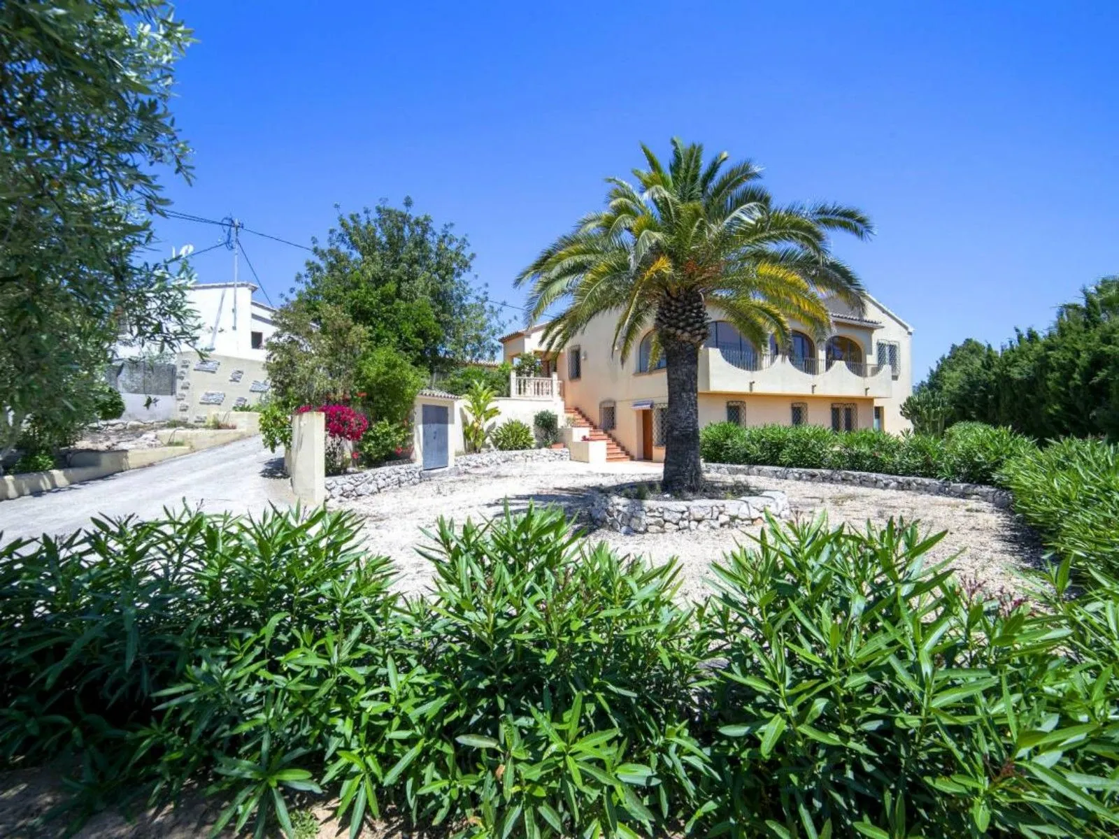 Luxe chalet met 4 slaapkamers en privézwembad in Benissa