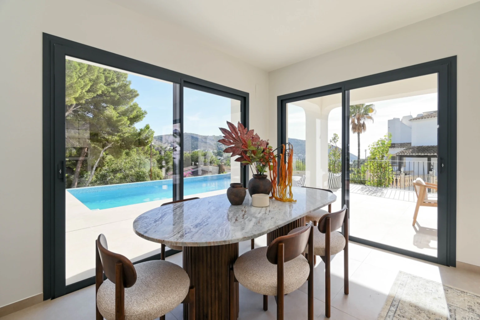 Sleutelklare mediterrane stijl villa met zeezicht te koop in El Portet, Moraira